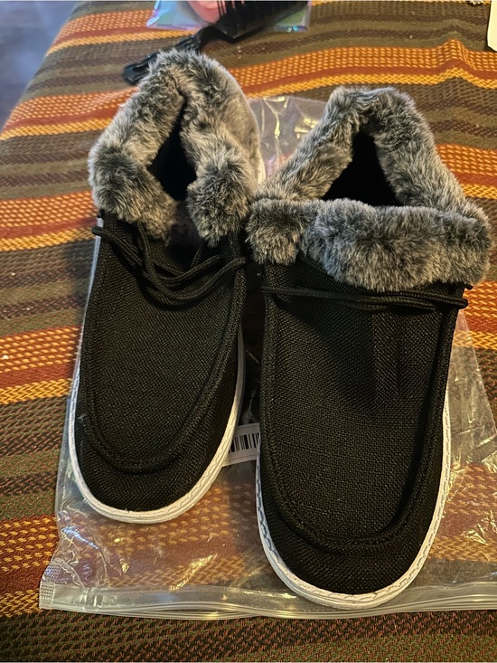 Shoes - Cozy Black Women's Casual Slip-On Sneakers with Faux Fur New in Package